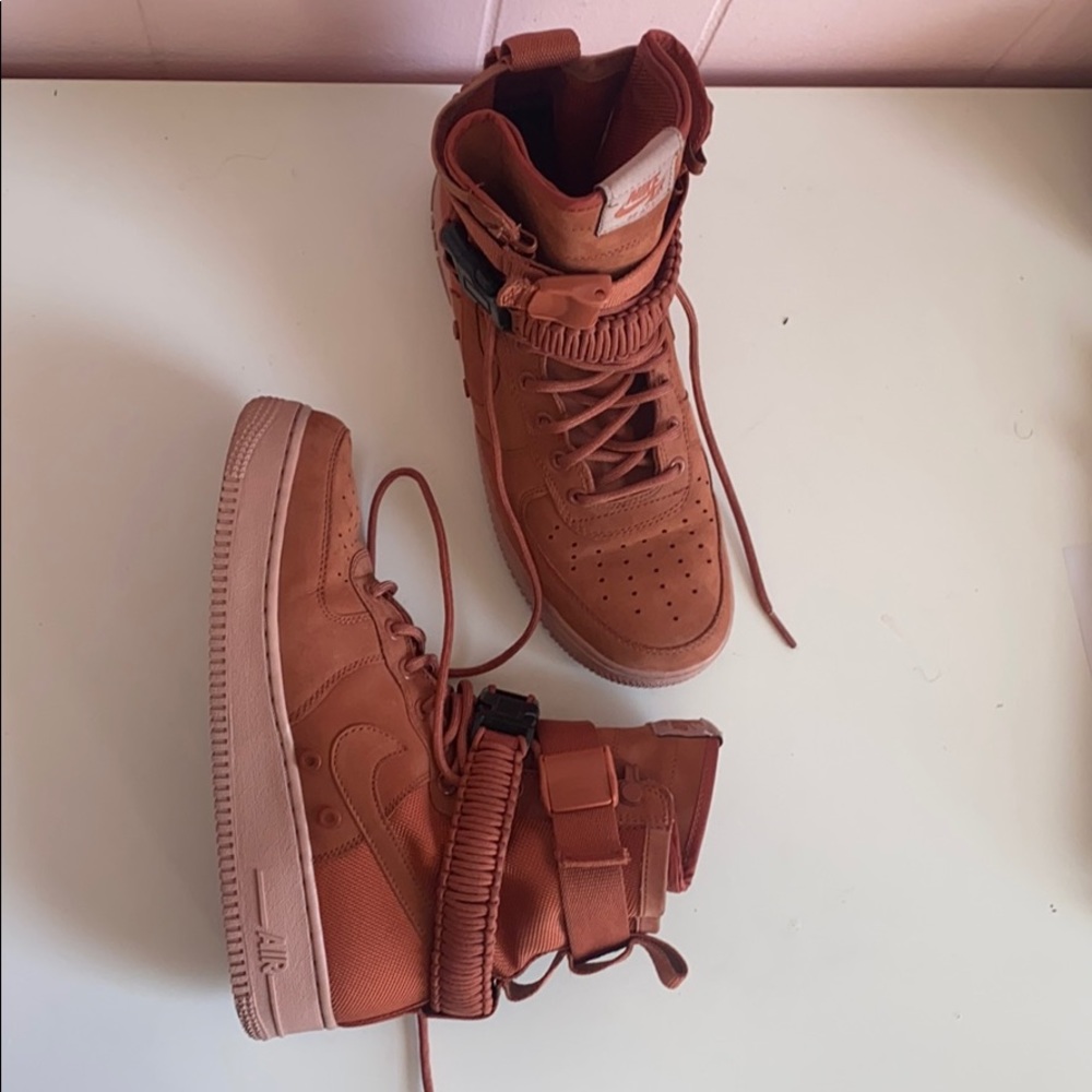 Nike SF AF1 Special Field Air Force 1